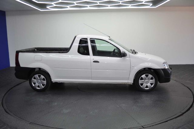2023 Nissan NP200 1.6 A/C Safety Pack, photo 5