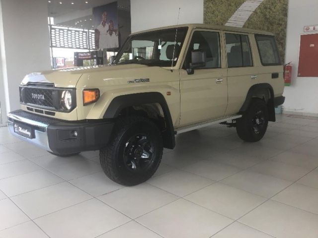 2026 Toyota Land Cruiser 76 2.8 GD-6 Station Wagon