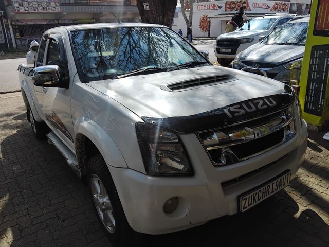 2013 Isuzu KB 300 D-Teq LX Extended Cab
