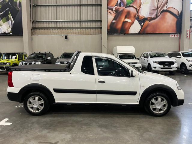2018 Nissan NP200 1.6 SE, photo 2