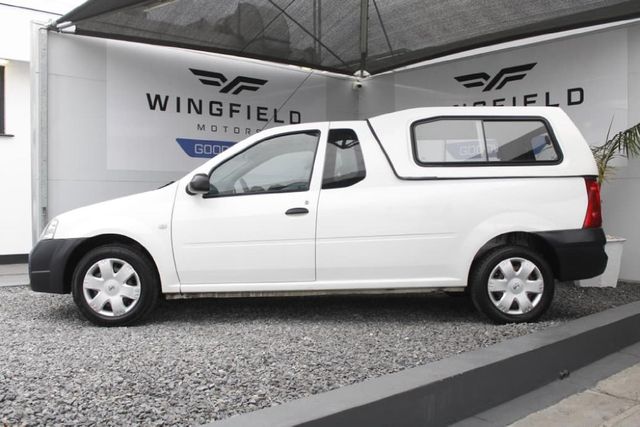 2022 Nissan NP200 1.6 A/C Safety Pack, photo 2