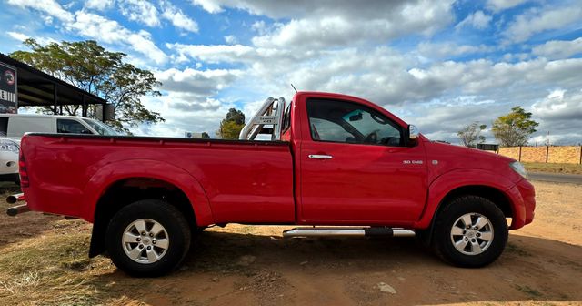 2010 Toyota Hilux 3.0 D-4D Raider Raised Body Single-Cab