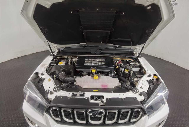 2024 Mahindra Pik Up 2.2 mHawk S6 Refresh 4x4 Auto Double-Cab, photo 4