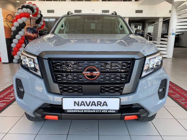 2026 Nissan Navara 2.5 DDTi PRO-4X 4X4 Auto Double-Cab, photo 2