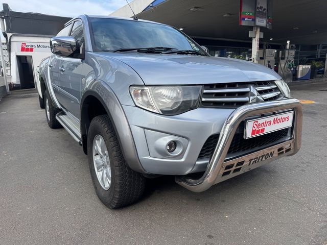 2012 Mitsubishi Triton 2.5 DI-D Double-Cab