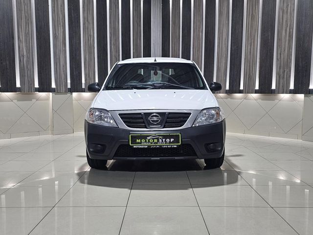 2022 Nissan NP200 1.6 A/C Safety Pack, photo 2