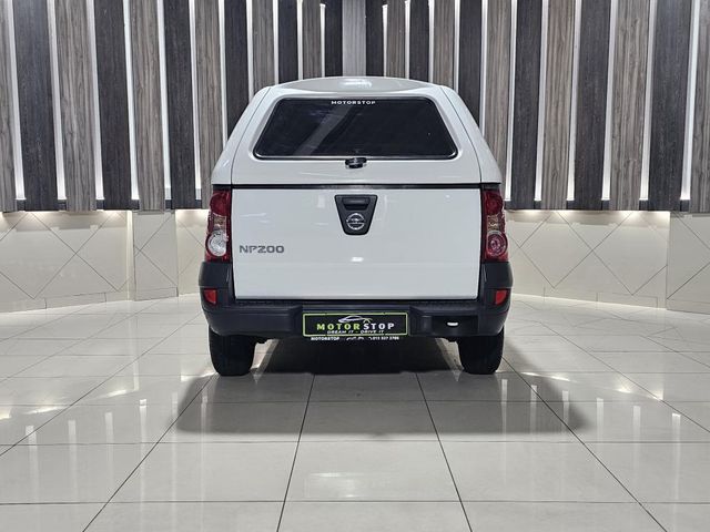 2022 Nissan NP200 1.6 A/C Safety Pack, photo 5