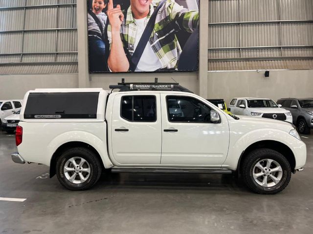 2013 Nissan Navara 2.5 dCi LE 4x4 Double-Cab, photo 2