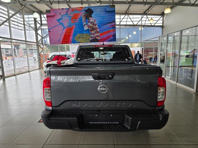 2026 Nissan Navara 2.5 DDTi SE Auto Double-Cab, photo 4