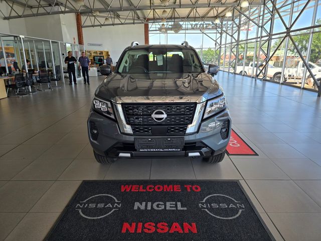 2026 Nissan Navara 2.5D LE 4X2 Double Cab Auto, photo 2