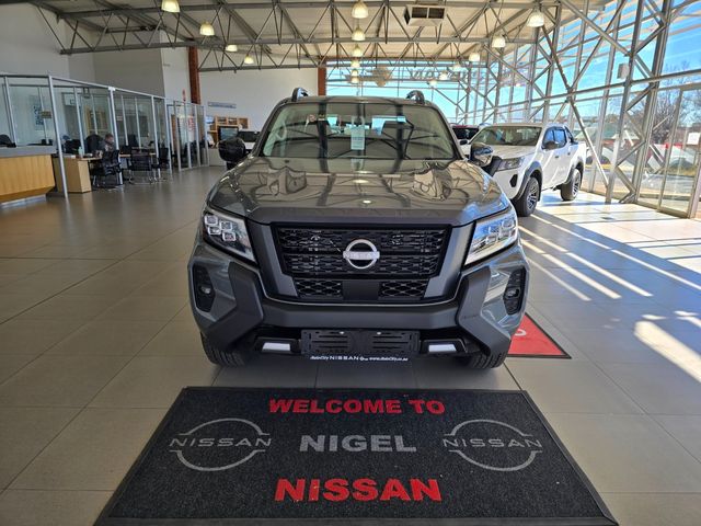 2026 Nissan Navara 2.5DDTi Stealth Auto, photo 2