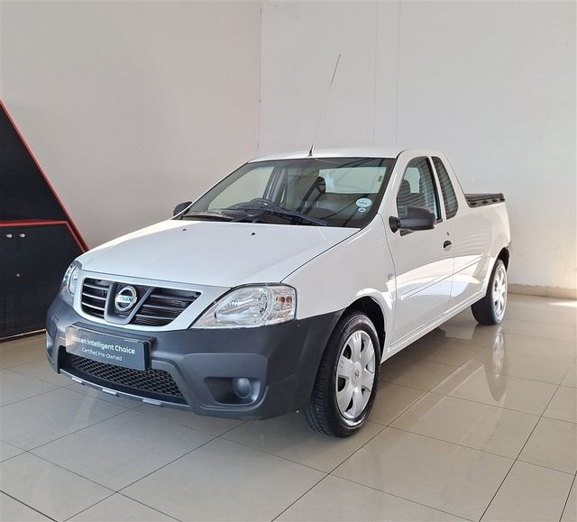 2021 Nissan NP200 1.6 A/C Safety Pack, photo 4