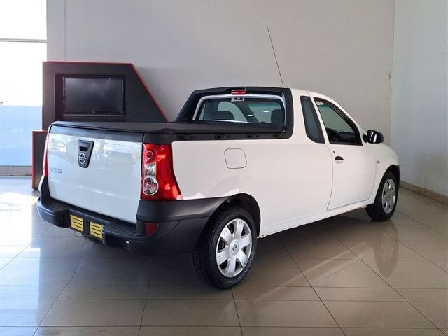 2021 Nissan NP200 1.6 A/C Safety Pack, photo 5