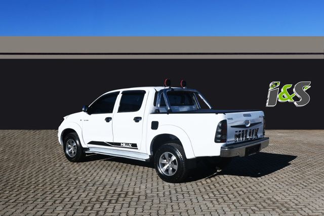 2010 Toyota Hilux 2.7 VVTi Raider Raised Body Double-Cab, photo 2