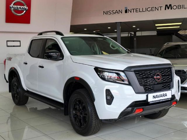 2026 Nissan Navara 2.5 DDTi PRO-2X Auto Double-Cab, photo 4