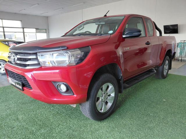 2017 Toyota Hilux 2.4 GD-6 Raised Body SRX Extended Cab, photo 3