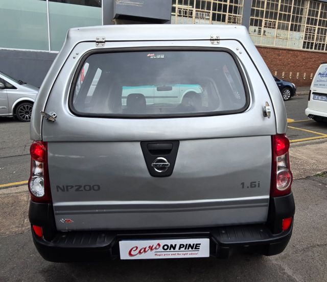 2016 Nissan NP200 1.6 A/C Safety Pack, photo 4
