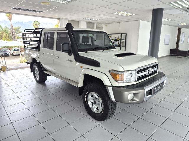 2019 Toyota Land Cruiser 79 4.5 D Double-Cab