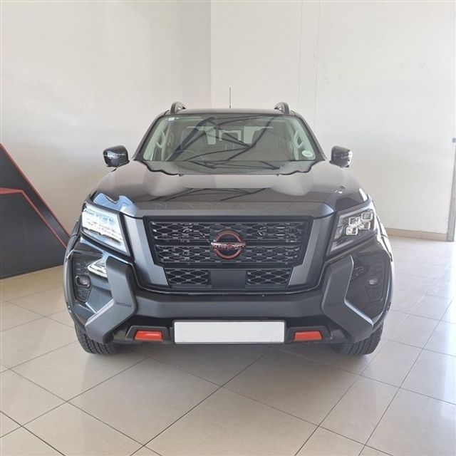 2026 Nissan Navara DEMO 2.5 DDTi PRO-2X Auto Double Cab, photo 2