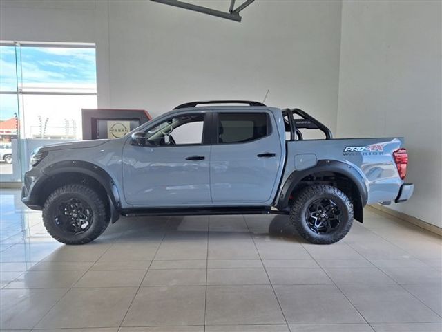 2026 Nissan Navara 2.5DDTi PRO-4X Warrior 4x4 Double-Cab Auto, photo 3
