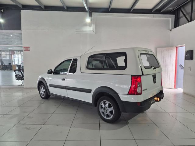 2022 Nissan NP200 1.6 SE, photo 5