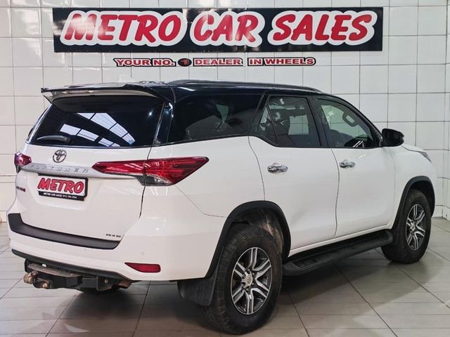 2022 Toyota Fortuner 2.4 GD-6 Raised Body Auto, photo 4