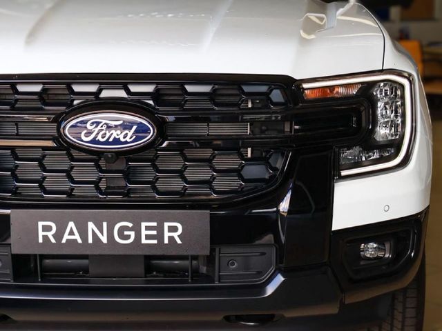 2026 Ford Ranger 2.3 Sport Auto Super-Cab, photo 3