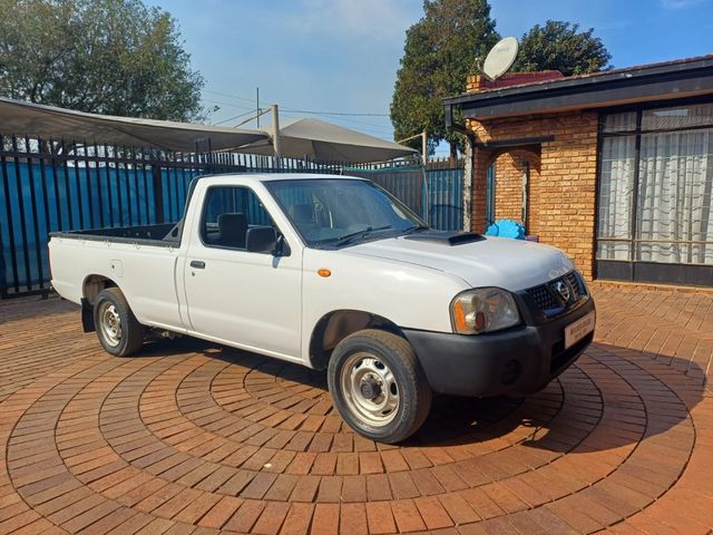 2015 Nissan NP300 2.5 TDi LWB Single-Cab