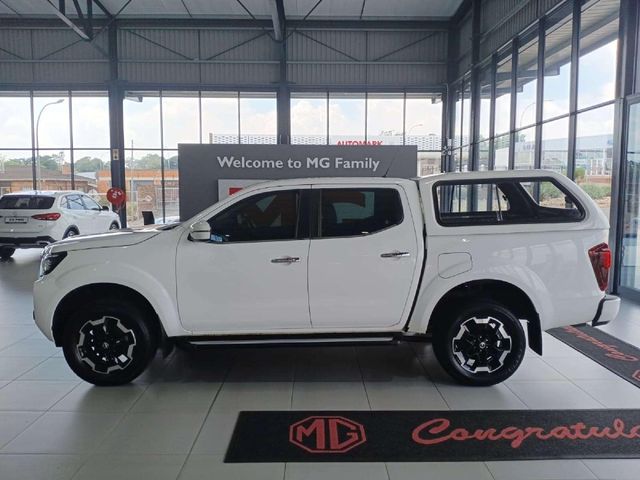 2024 Nissan Navara 2.5 DDTi LE Plus 4X4 Auto Double-Cab, photo 3