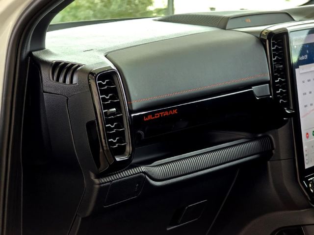 2026 Ford Ranger 2.3 Wildtrak Auto Double-Cab, photo 4