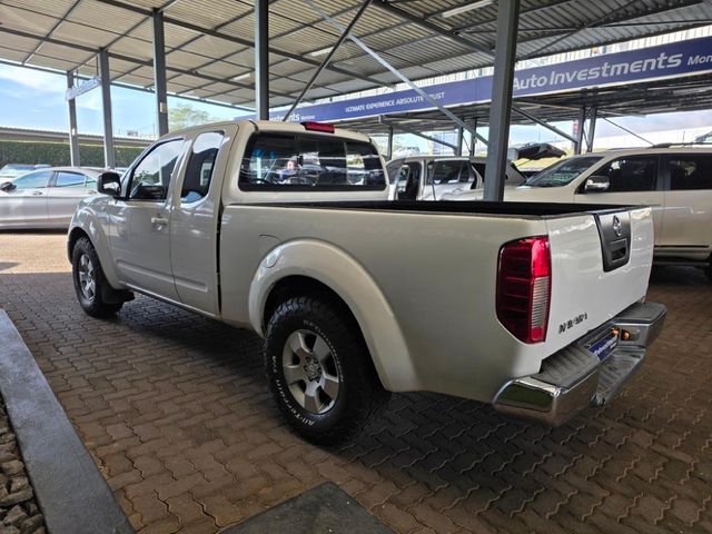 2011 Nissan Navara 2.5 dCi XE KingCab Single-Cab, photo 4