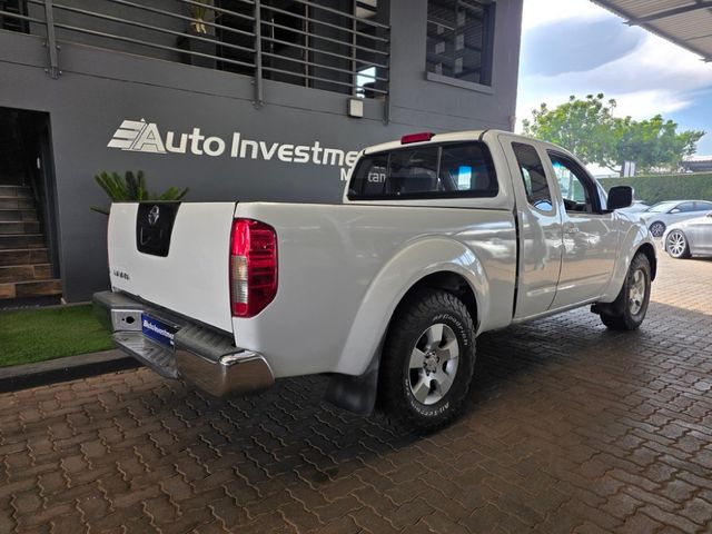 2011 Nissan Navara 2.5 dCi XE KingCab Single-Cab, photo 5