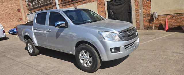 2015 Isuzu KB 250 D-Teq LE Double-Cab