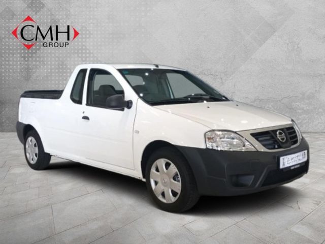 2023 Nissan NP200 1.6 A/C Safety Pack