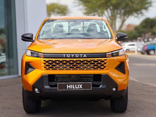 2026 Toyota Hilux 2.8 GD-6 RB SRX 4x4 Auto Double-Cab, photo 2