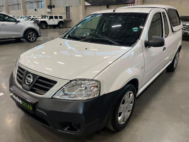 2022 Nissan NP200 1.6 A/C Safety Pack, photo 3