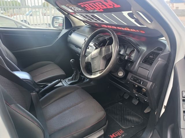 2022 Isuzu D-Max 250 HO Hi-Rider Double-Cab, photo 4