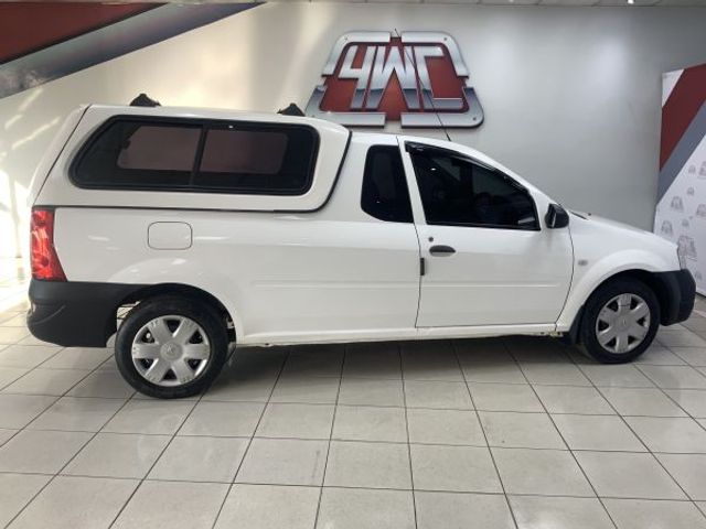 2021 Nissan NP200 1.6 A/C Safety Pack, photo 4