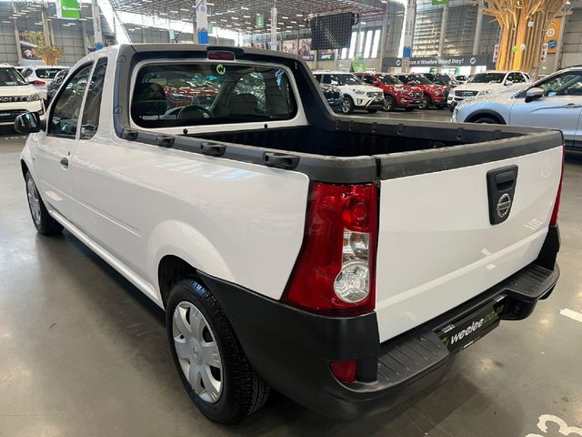 2023 Nissan NP200 1.6 A/C Safety Pack, photo 5