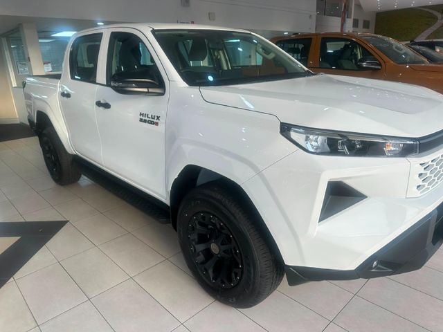 2026 Toyota Hilux 2.8 GD-6 RB SRX 4x4 Auto Double-Cab, photo 3