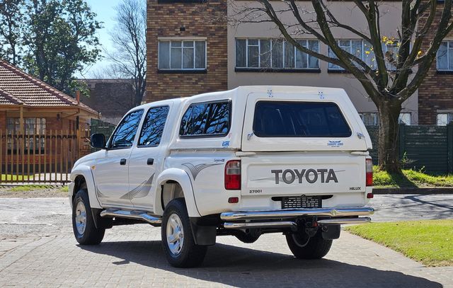 2005 Toyota Hilux 2700i Raider Raised Body Double-Cab, photo 2