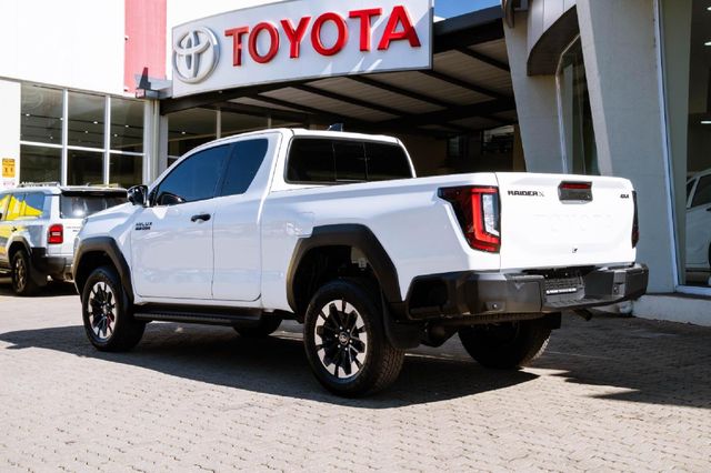2026 Toyota Hilux 2.8 GD-6 RB Raider X 4x4 Auto Extended Cab, photo 3