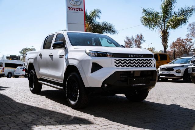 2026 Toyota Hilux 2.8 GD-6 RB SRX Auto Double-Cab, photo 2