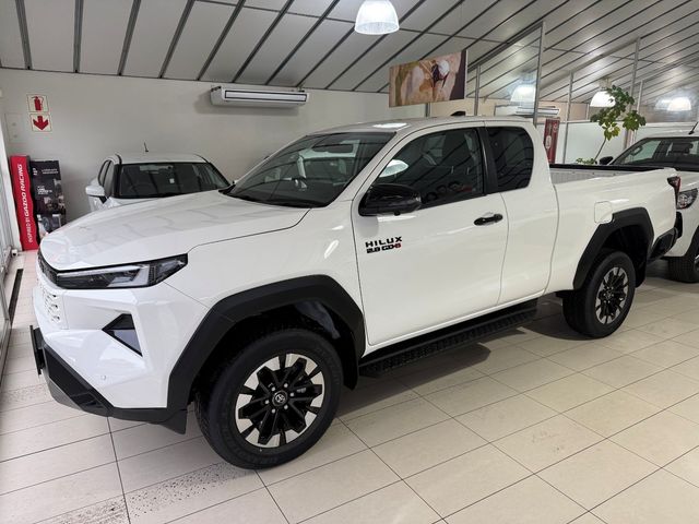 2026 Toyota Hilux HILUX 2.8 GD6 RB RAIDER X AT 4X2 @ R615 999 EX VAT