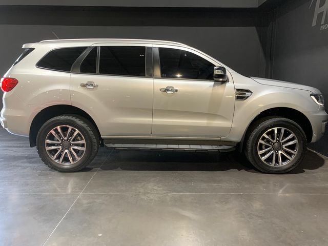 2022 Ford Everest 2.0D Bi-Turbo LTD 4x4 Auto, photo 5
