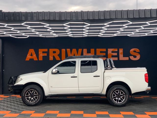 2011 Nissan Navara 3.0 dCi LE Auto 4x4 Double-Cab, photo 2