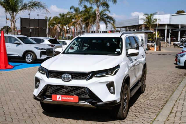 2025 Toyota Fortuner 2.4 GD-6 4x4 Auto, photo 2