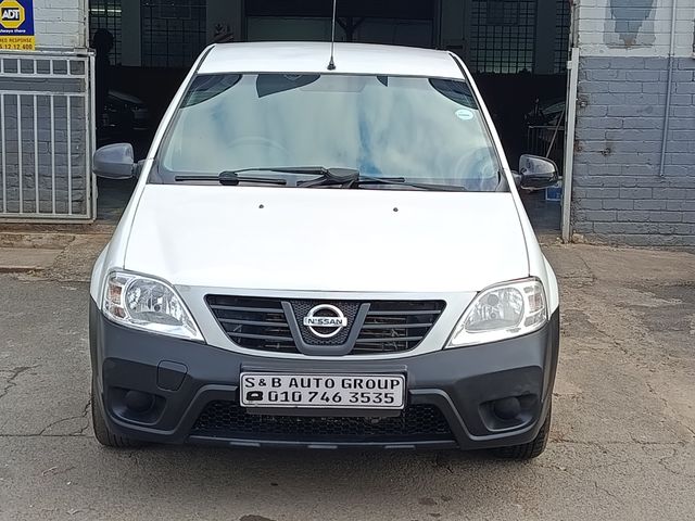 2020 Nissan NP200 1.6 A/C Safety Pack, photo 4