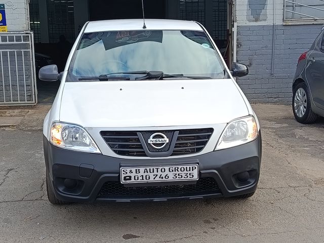 2020 Nissan NP200 1.6 A/C Safety Pack, photo 5