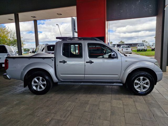 2007 Nissan Navara 2.5 dCi 4x4 Double-Cab, photo 2